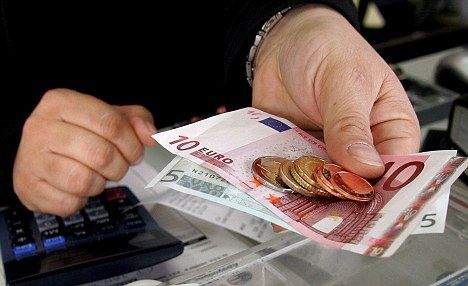 Sở hữu doanh nghiệp Việt Nam khi định cư Síp có bị đánh thuế toàn cầu không? Cùng AT Express giải đáp quy định thuế và cách tối ưu nghĩa vụ tài chính.
